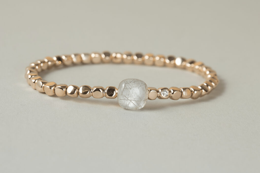 Armband mit Edelstein