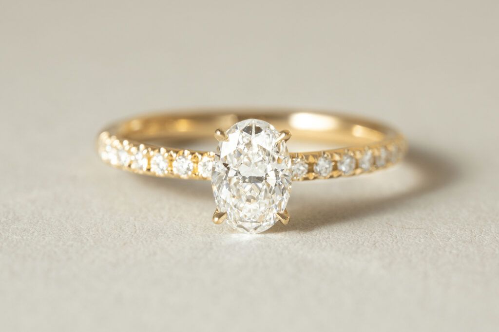 Diamantring aus Gold