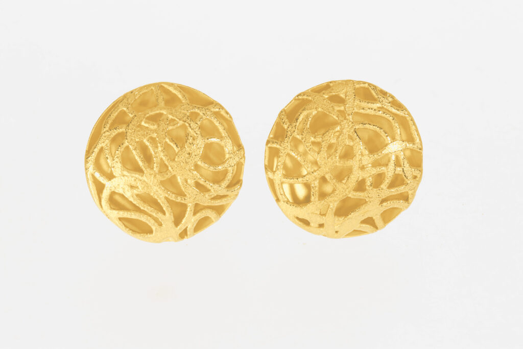 Ohrstecker aus 18 Karat Gold mit Muster